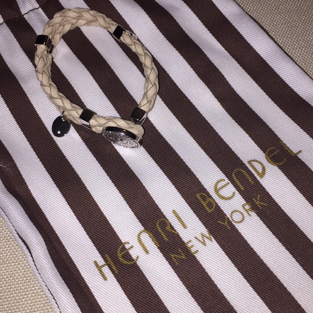 Henri Bendel New York bracelet .